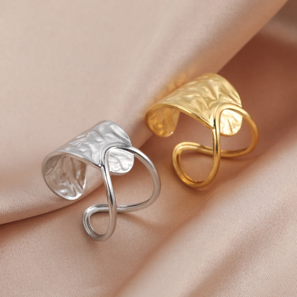 Hammertone Abstract Ring