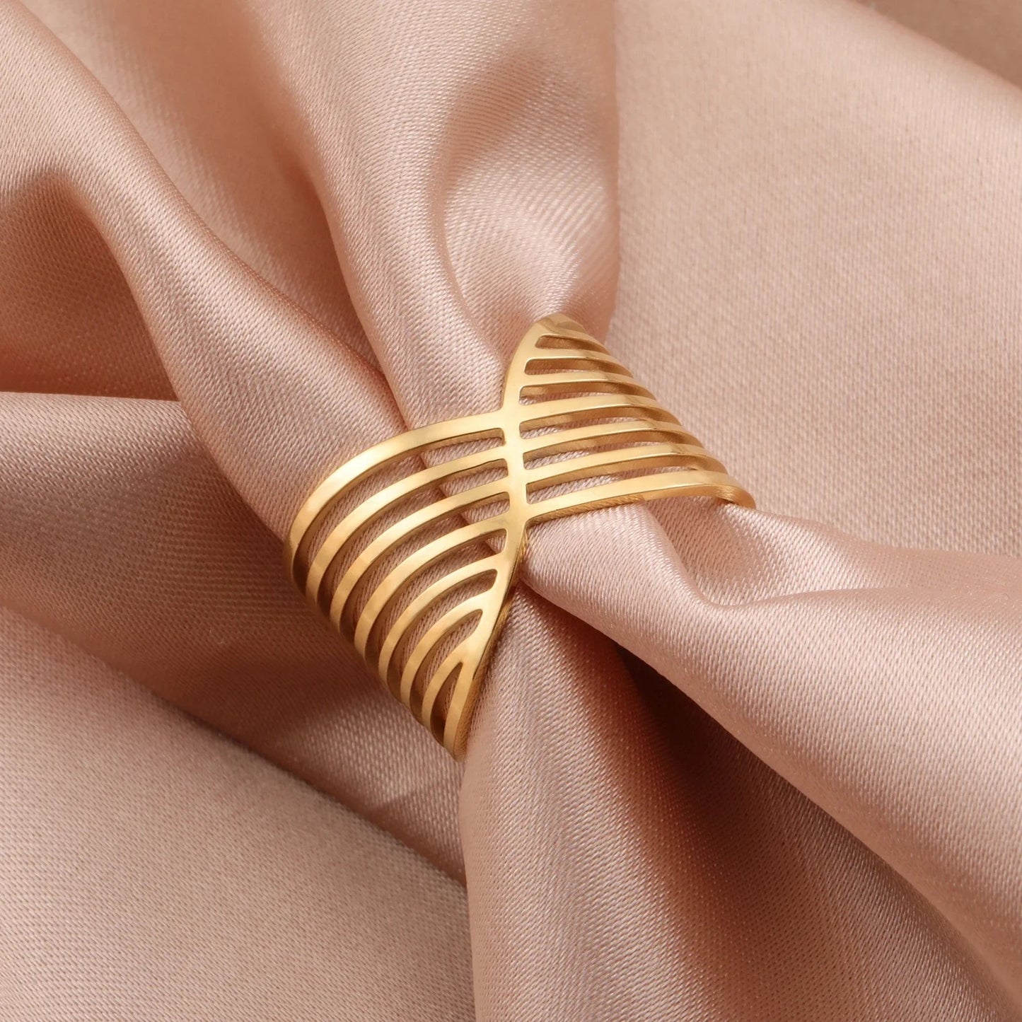 Minimalist Geometric Open Ring