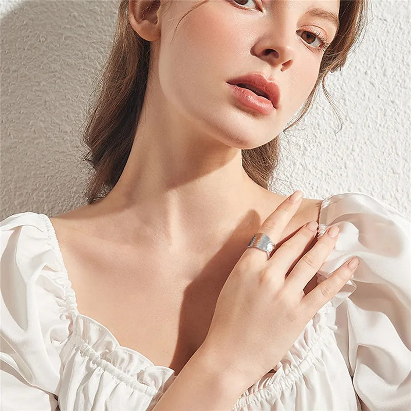 Hammertone Abstract Ring